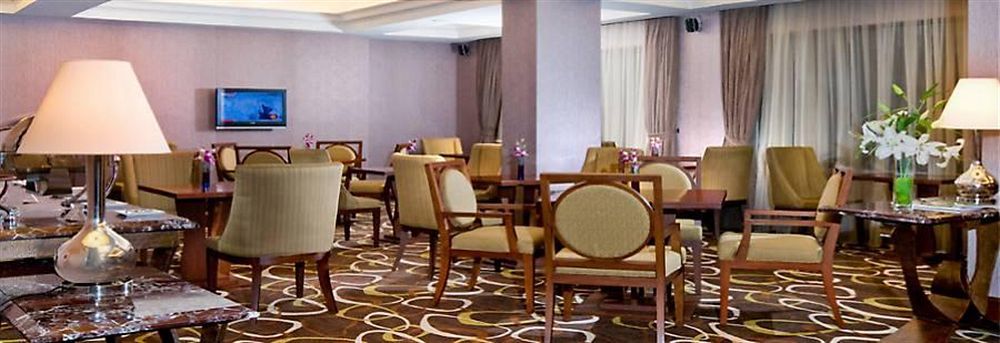 Le Grandeur Hotel 4*